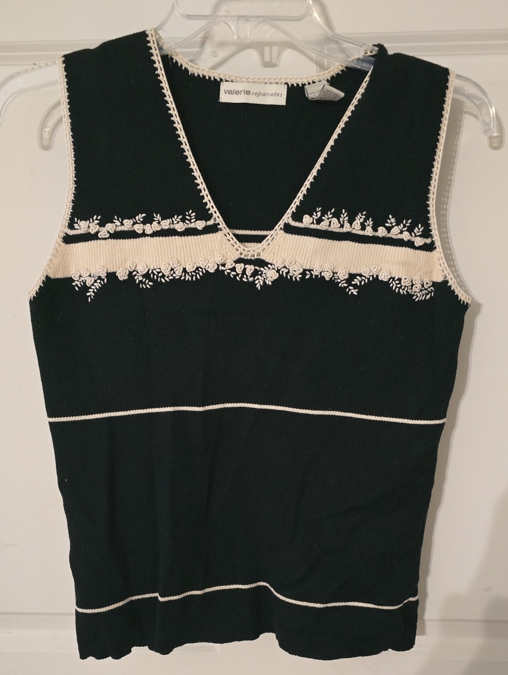 valerie separates Black & Cream Sleeveless V-Neck Embroidered Knit Tunic